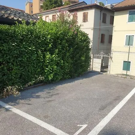 Piazza Garibaldi Eleganti Suite Con Sauna Udine Exterior photo