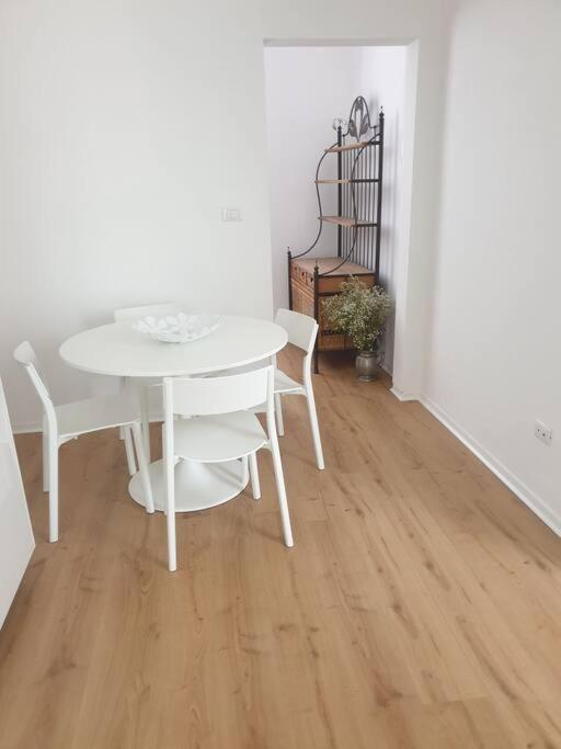 Piazza Garibaldi Eleganti Con Sauna Apartment *