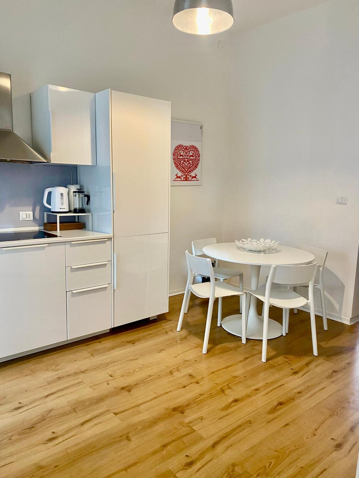 Piazza Garibaldi Eleganti Con Sauna Apartment *